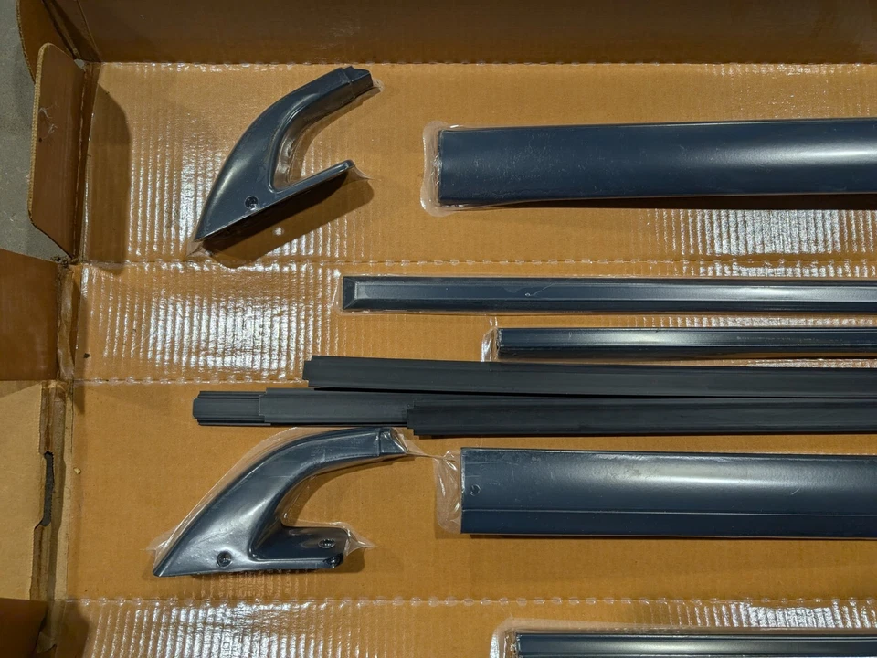 New NOS OEM Volvo 1994-1998 940 960 V90 Wagon Roof Rack Kit 6820352 - Image 3 of 4