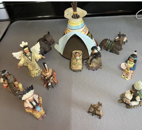 12 Pc. Native American Indian Theme Nativity Scene WMG 2003. Intricate Details. - Picture 1 of 24