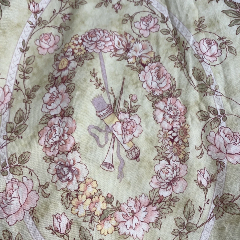 Fabric 3 7/8 Yards Moondance Robyn Pandolph Moda Floral Ribbon Wreath Green - Image 3 of 4