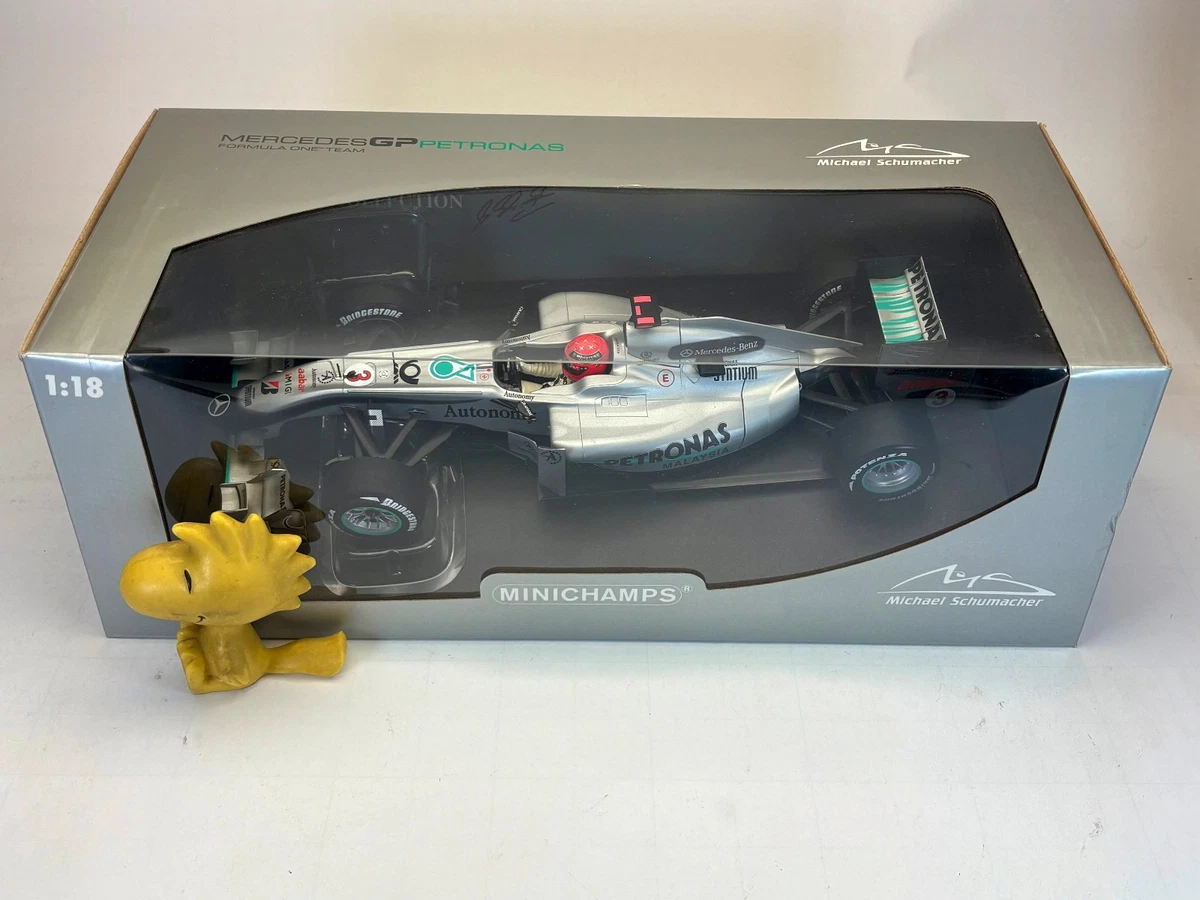 MINICHAMPS Michael Schumacher Mercedes GP Diecast Racing Cars for