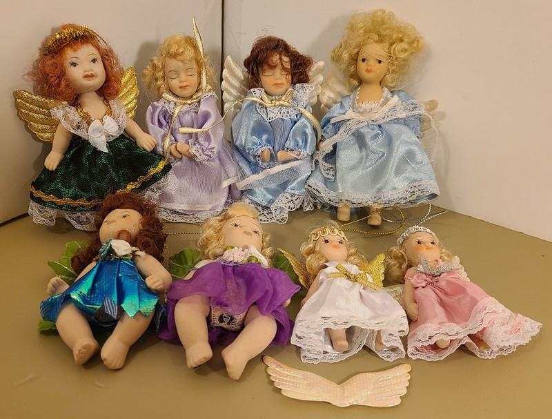 LOT OF 8 VINTAGE MINI PORCELAIN DOLLS FARIE / ANGEL HANGING ORNAMENT FIGURES