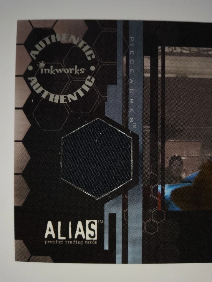 Jennifer Garner Inkworks 2003 Season 2 Alias PW3 Pieceworks Sydney Bristow - Image 3 of 4