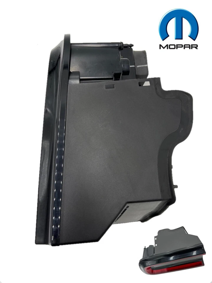 68403955AC Nuevo Mopar LED Driver Luz Trasera Izquierda para Dodge Challenger 2015-2021 Foto 2 de 4