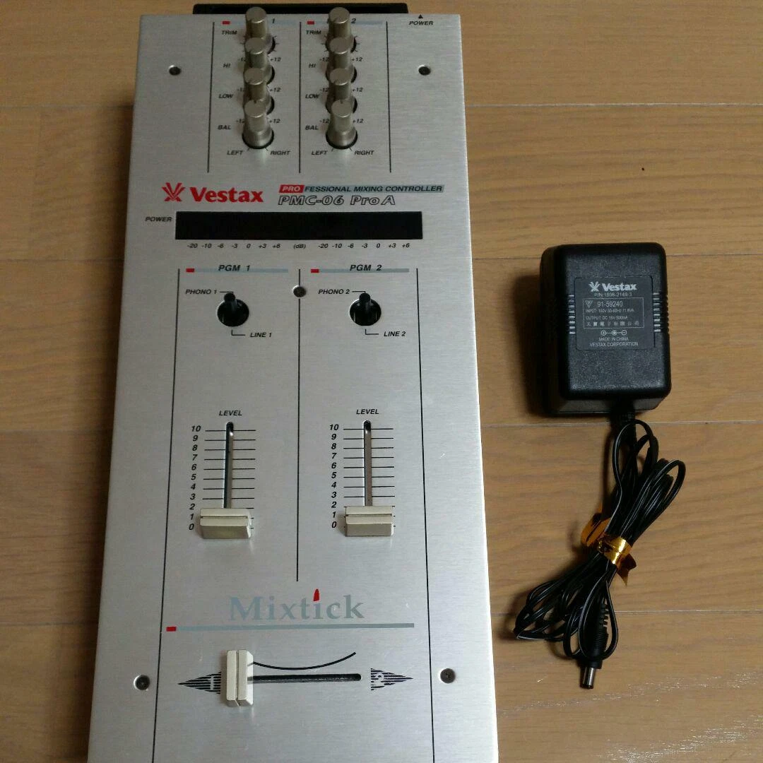 Vestax PMC-06 Pro A DJ Mixer
