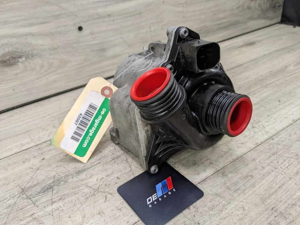 Bomba de agua eléctrica auxiliar OEM BMW E70 E82 E90 E92 F10 F13 F25 motor N54 N55 Foto 2 de 4