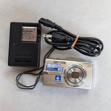 OLYMPUS  830 Silver Compact Digital Camera Tested with Charger and Strap