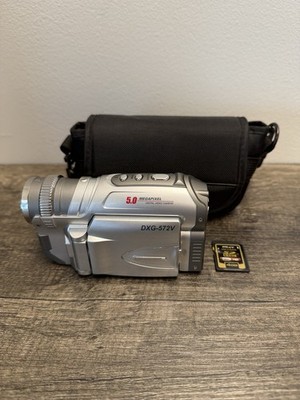 DXG-572V Digital Video Camera w/Case & 4GB Memory Card Test/Works