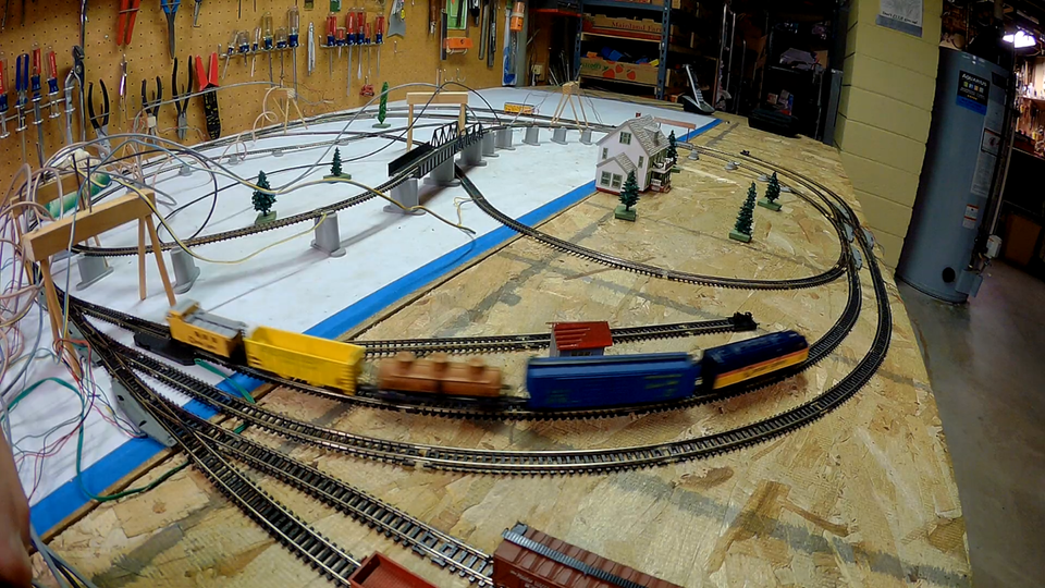 Reconditioned N scale 4'x4' double reverse loop 14 remote switches ...