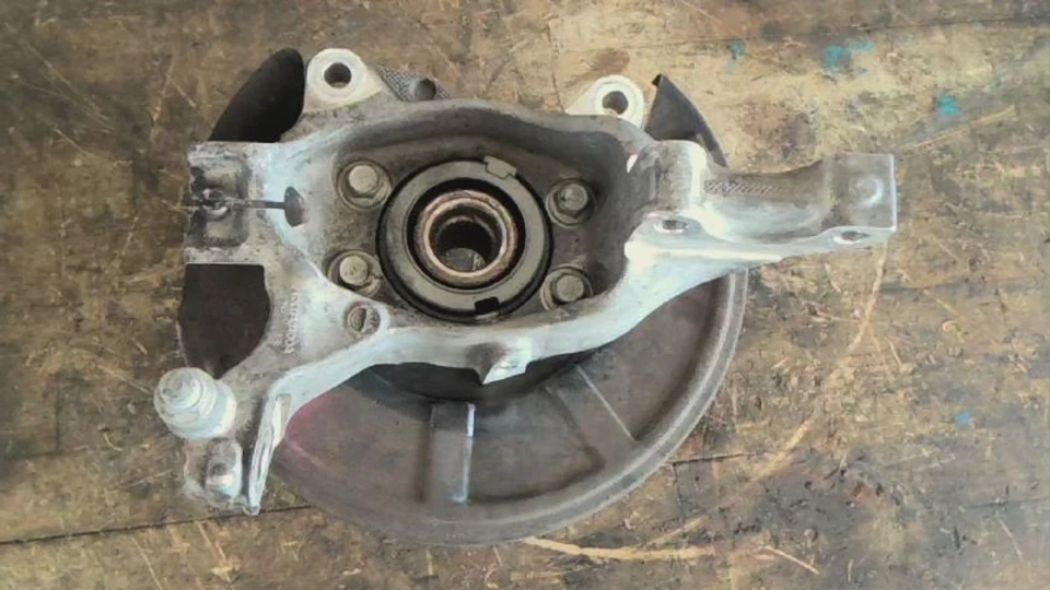 Nissan Altima 2007-2017 montaje de nudillo husillo de pasajero delantero derecho fabricante original Foto 3 de 4