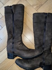 Stivali invernali scamosciati marroni di Prada, numero 39