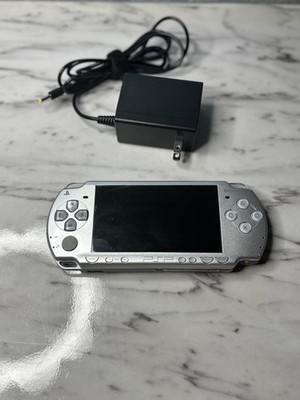 Sony Playstation PSP-2001 Handheld Console Gaming System Silver-Tested/Working