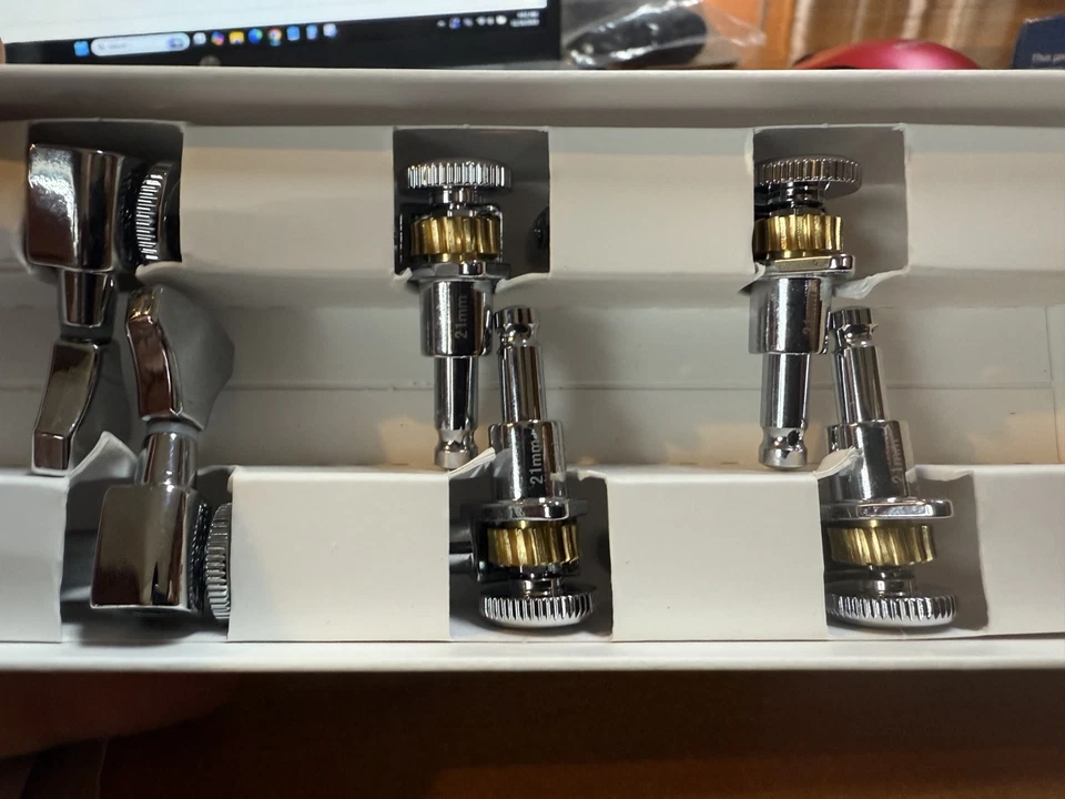 Hipshot CHROME 6 英寸握把锁非交错封闭吉他调谐器免运费! — 第 2/4 张图片