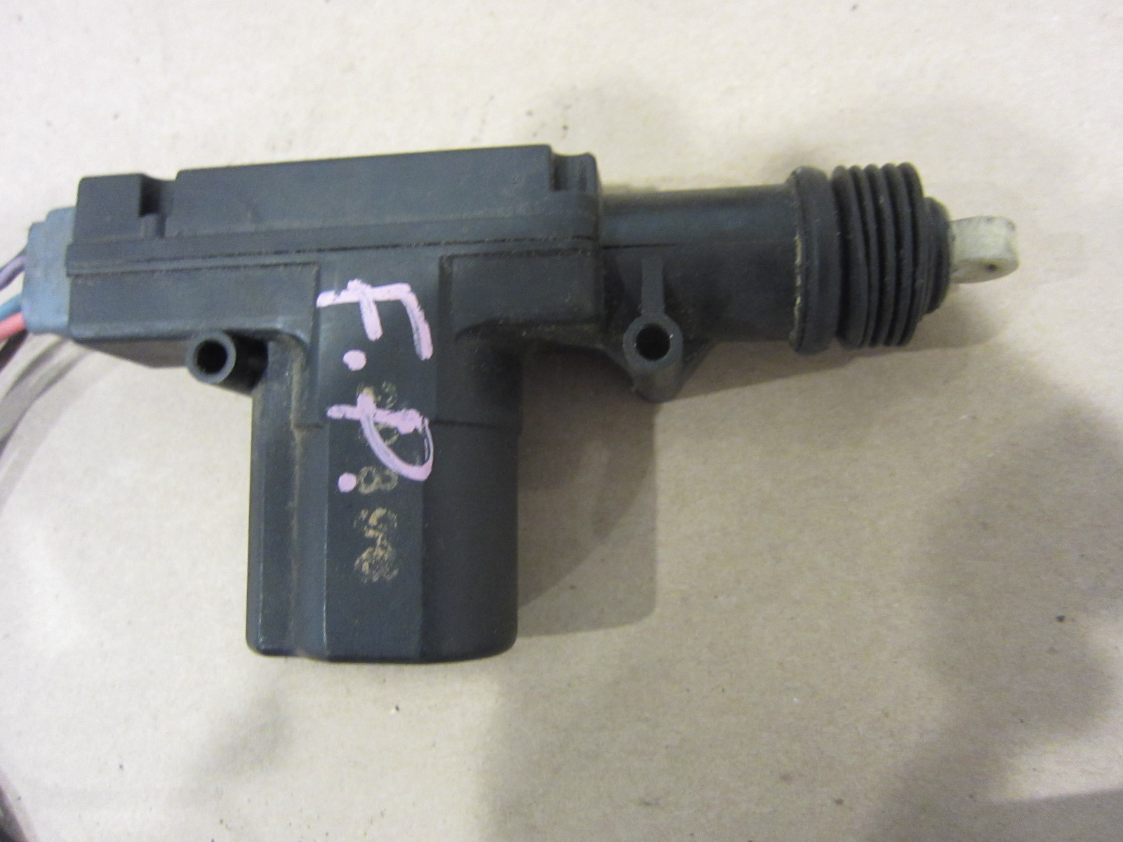 Ferrari 348,355 - Door Lock Actuator/Lockiing-UnLocking. P/N 62832300