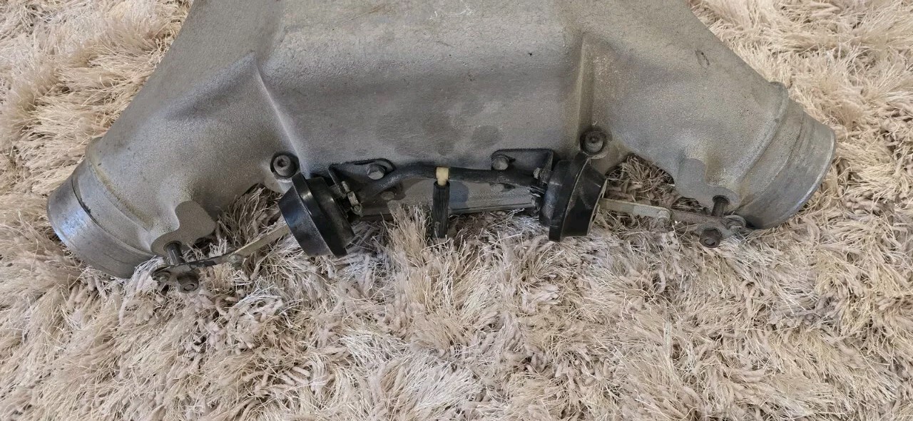 Lamborghini Countach QV Downdraft Inake Manifold