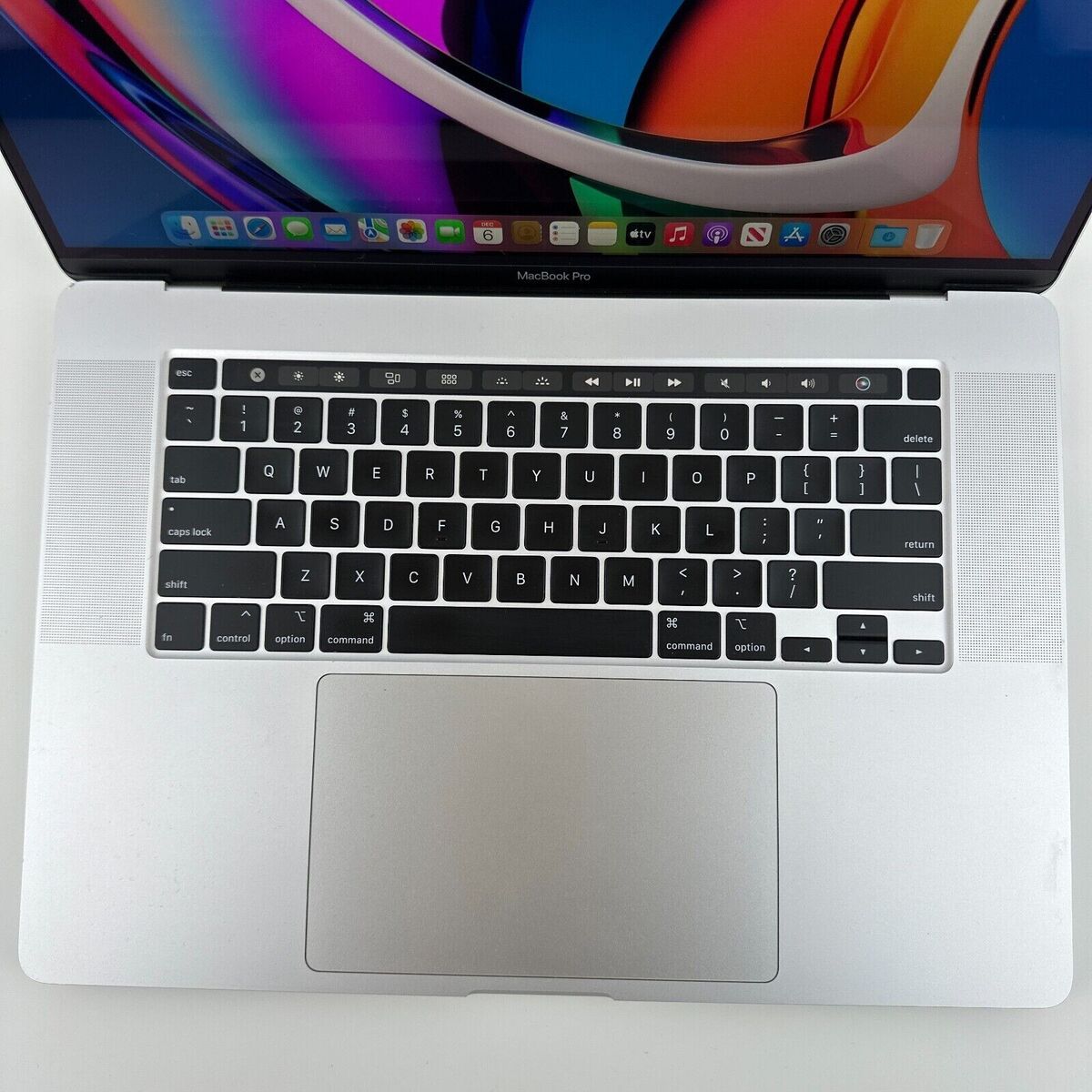 MacBook Pro 16 Inch 512GB SSD 16GB Apple A2141 6-Core i7 OS MacBook Pro 16 Inch 512GB SSD 16GB Apple A2141 6-Core i7 OS
