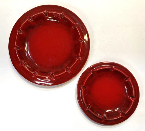 Vintage Royal Haeger 183f & 184f Red Nesting Ashtrays Smoking Pottery Glazed