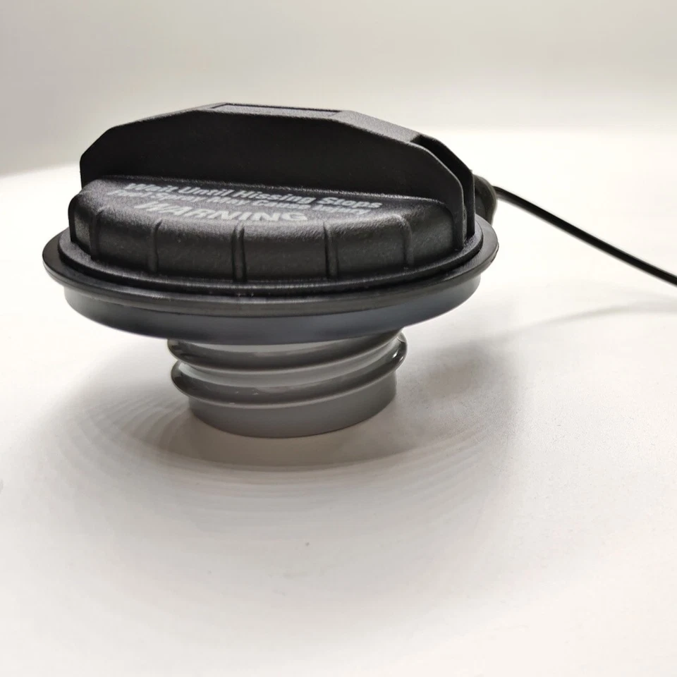 New Threaded Gas Fuel Filler Cap Non Locking FC920 fit Ford E250 E350 F250 F350 Foto 2 de 4