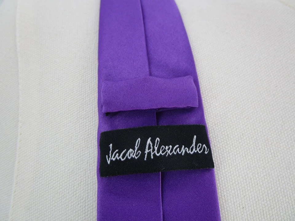 Corbata preppy Jacob Alexander para hombre púrpura lisa 58" largo 2" ancho Foto 4 de 4