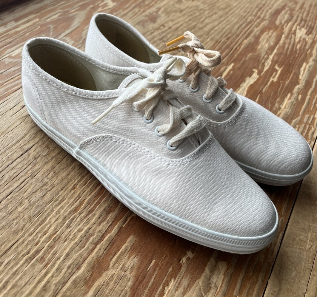 KEDS Canvas Cream Color 1970's 70s Vintage Crepe Rubber
