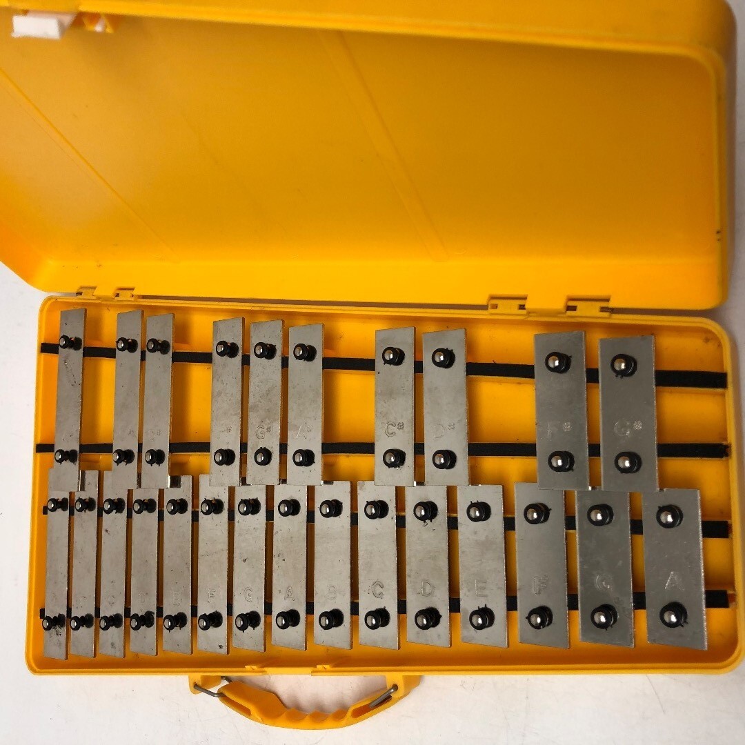 Angel Glockenspiel 25 Key Metal with Yellow Carry Case and 2 Beaters 39