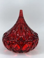 Vtg Shannon Crystal Design Of Ireland Red Covered Dish Hershey Kiss Shape 5”