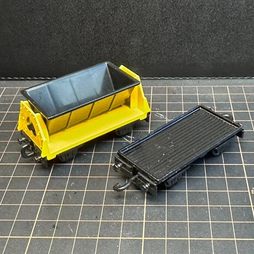 Vintage Matchbox Superfast 1-75 Series 2X Flat Car 1977 YELLOW & BLACK