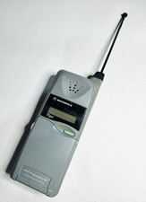 Vintage Motorola Piper Flip Cell Phone. No Charger, Untested.