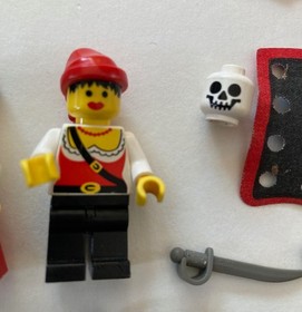 Lego Pirates: 6250 Cross Bone Clipper - 100% Complete - Beautiful Condition
