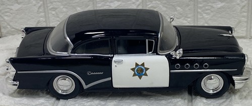 1955 Buick Century Police Car California Highway Patrol 1/26 DIECAST BY MAISTO - Picture 2 of 12