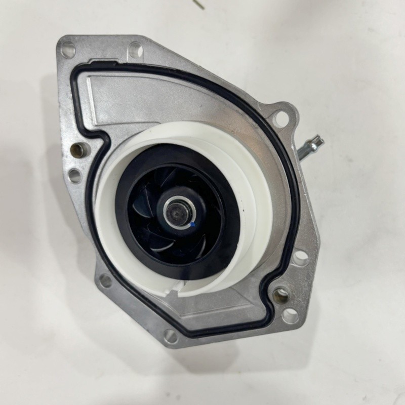 07P121008C 07P121008B Coolant Pump With Vacuum For Bentley Bentayga