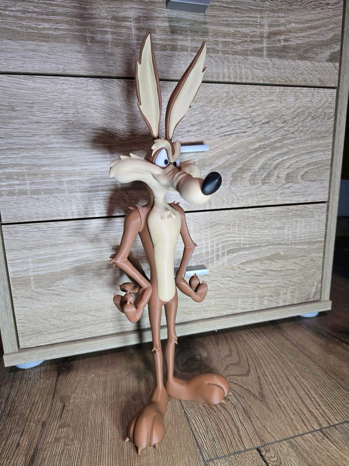 wile e coyote figure 15”