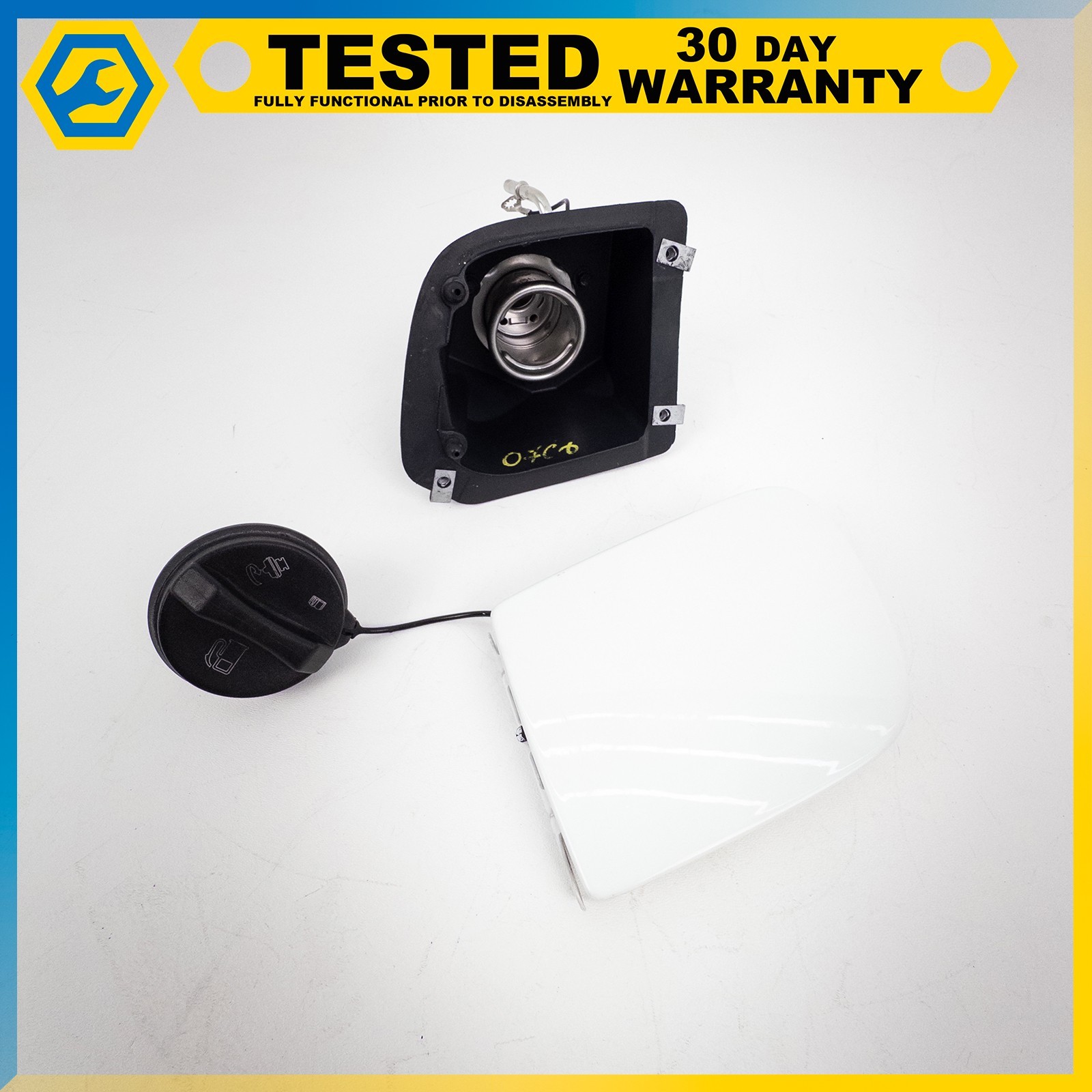 05-13 CHEVROLET CORVETTE C6 FUEL DOOR LID GAS TANK COVER LOCK ACTUATOR WHITE OEM