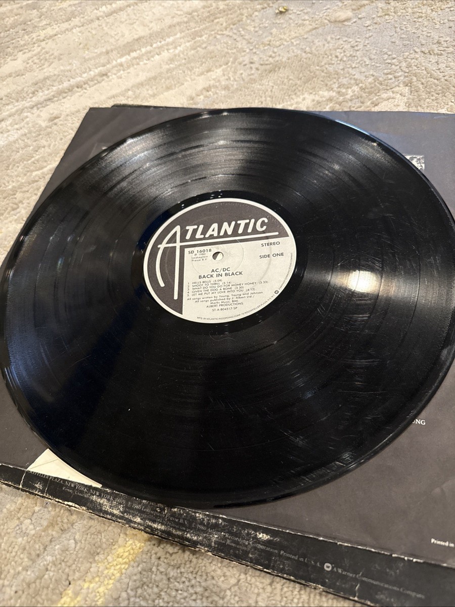 2 AC/DC - Back In Black - 1980 SD 16018 RL Vinyl LP Album (C311