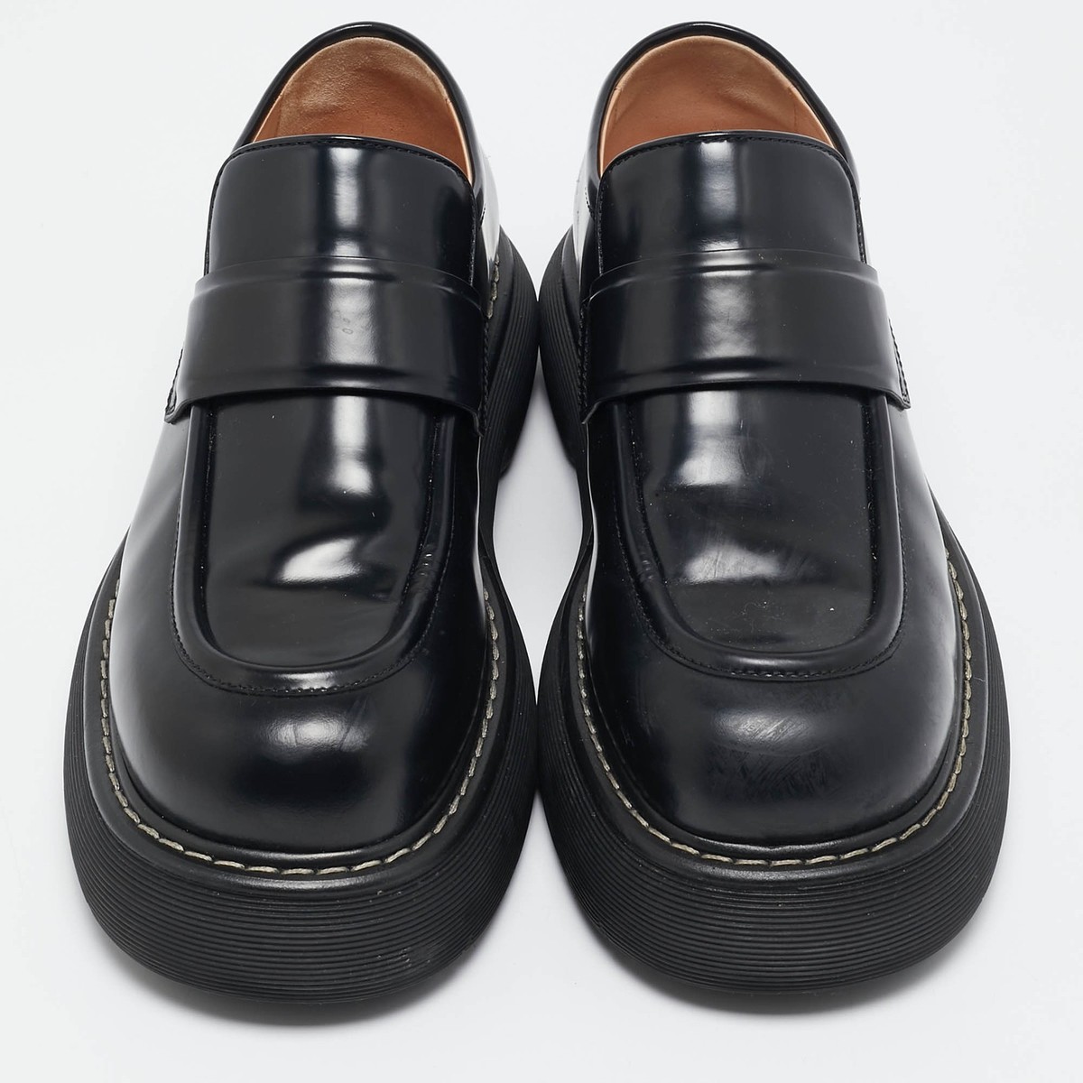 靴 bottega veneta swell loafer Bottega Veneta: Black Swell Loafers | SSENSE