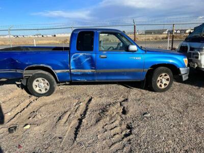Used Turn Signal / Parking Light Assembly fits: 1996 Toyota T100 Park Lamp-Turn