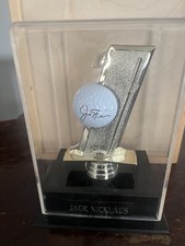 Jack Nicklaus signed Golf Ball in case w/ Certificate of Authenticity