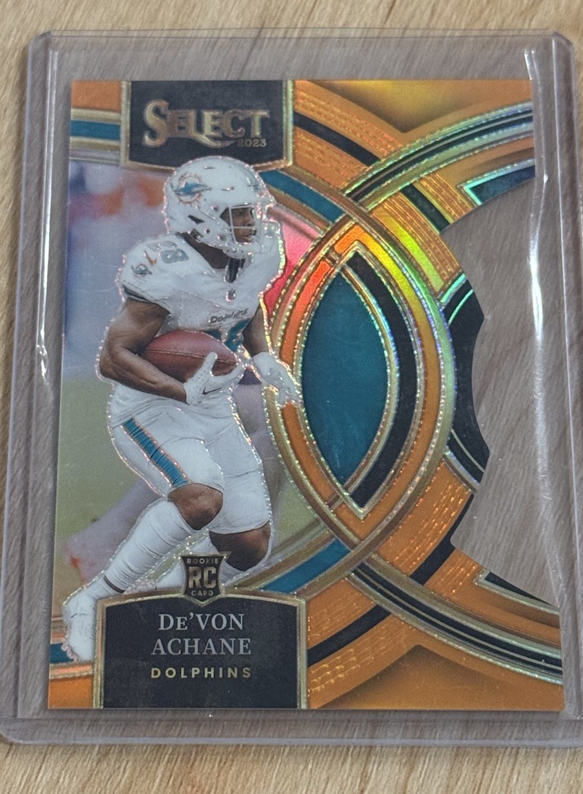 2023 Panini Select - Premier Level De'Von Achane #176 Orange Prizm Die-Cut /399