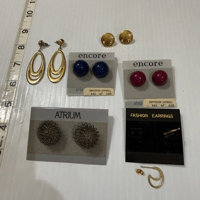 Vintage Lot 6 Pairs Earrings Some Are Carded, Gold Silver ToneVariety Of Styles