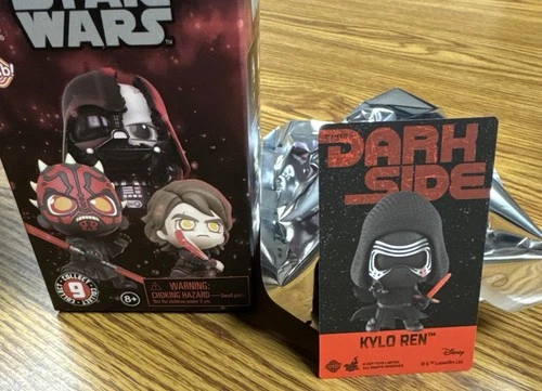 Hot Toys Cosbi Bobble-Head Collection: KYLO REN Figure Star Wars Disney