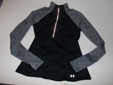 Under Armour Womens Small 1/2 Zip ColdGear Semi Fitted Long Sleeve Thumbhole