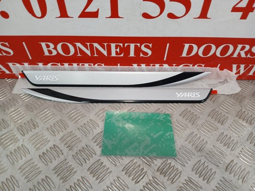 NEW GENUINE TOYOTA YARIS FRONT SCUFF PLATES 2017-2020 PW382-0D004