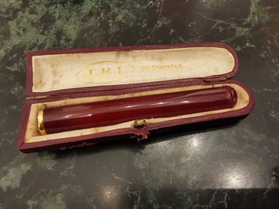 ANTIQUE 18K GOLD CIGARETTE SMOKE EAGLE HEAD PUNCHES Amber 