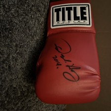 BOXING CHAMPION  Oscar De La Hoya Signed AUTOGRAPHED Boxing Glove JSA