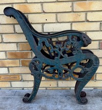 VINTAGE RECLAIMED CAST IRON LIONS HEAD BENCH ENDS & BRACES 74cm x 65cm