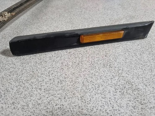 BMW 7 E38 Kotflügelzierleiste vorne rechts 8208388 2.80 1999 33758569