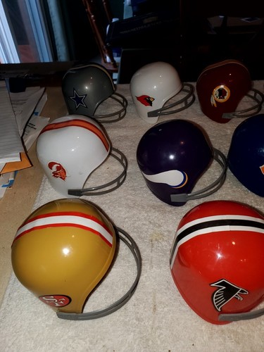 Lot of 34 1974 Laich NFL Ice Cream Sundae Football Helmets And Stand Variants! - Picture 5 of 17