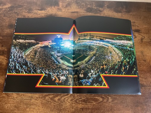 Def Leppard 2018 - Hysteria Tour Programme. - Picture 12 of 15