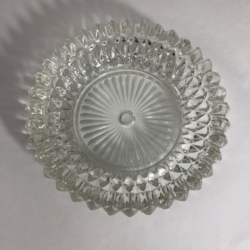 Plato o cenicero vintage de caramelo cortado en vidrio - Imagen 2 de 5