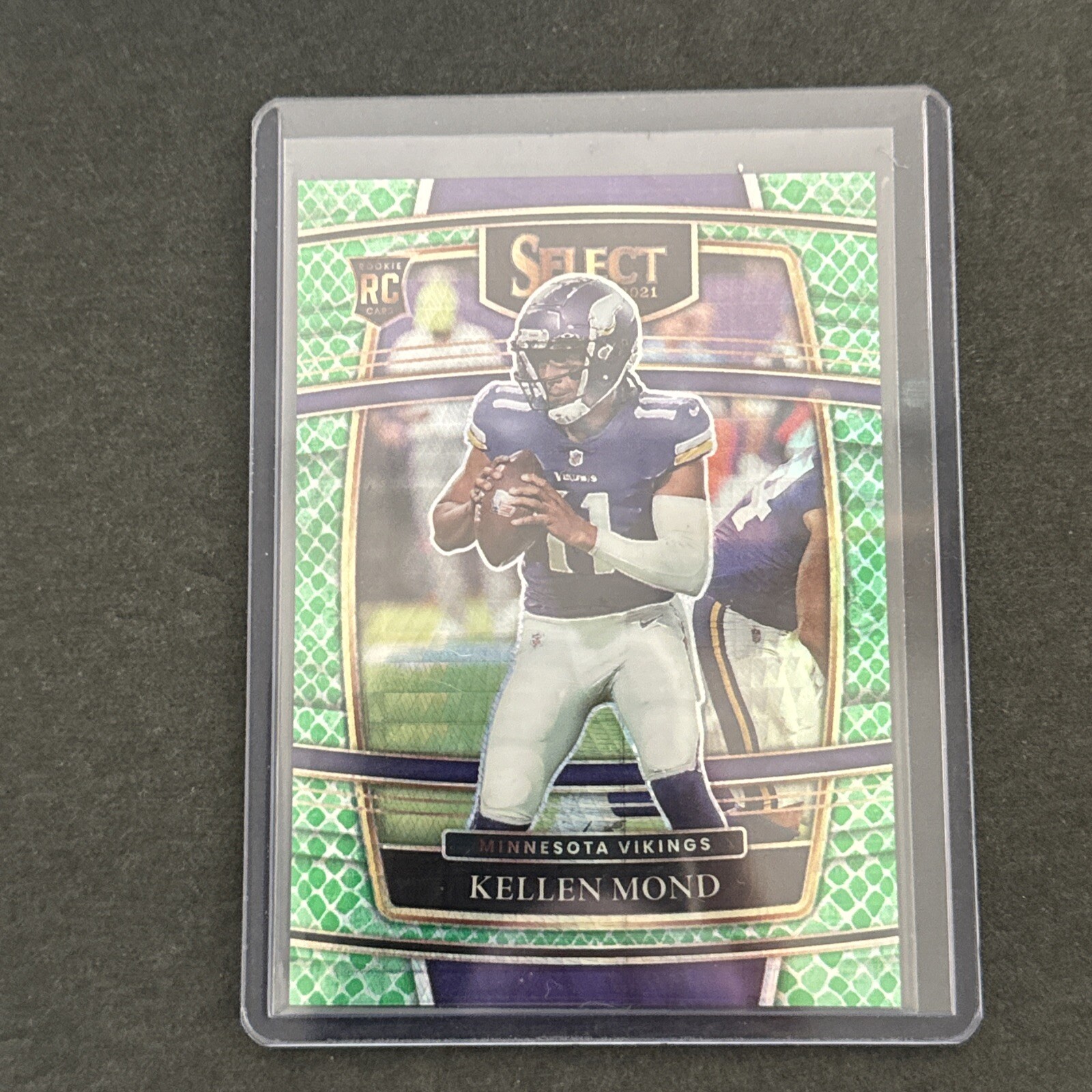 2021 Panini Select - Concourse Dragon Scale Prizm #64 Kellen Mond /89 (RC)