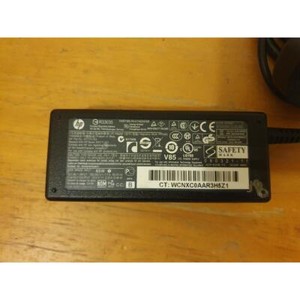 HP PPP009D Netzteil Ladegerät schwarz 19,5 V 3,33 A 65 W UK Stecker für Laptops